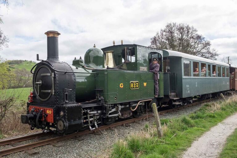 Locomotives - No. 2 The Countess